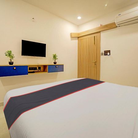 Collection O Lakeview Castle Hotel Warangal Bagian luar foto